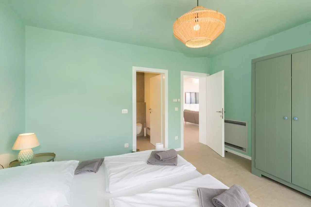 House 61 Sveta Marina Daire